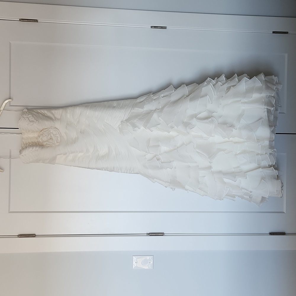 Pronovias Alfil Organza Wedding Dress